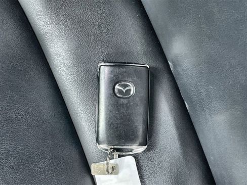 Used 2019 MAZDA MAZDA3 AWD Hatchback w/ Preferred Pkg image 31