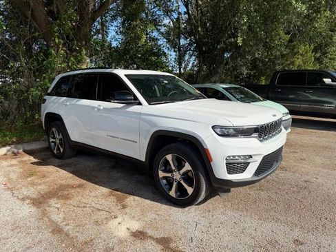 Used 2022 Jeep Grand Cherokee Limited 4xe AWD/4WD image 2