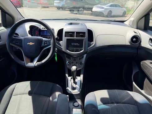 Used 2013 Chevrolet Sonic LT image 17