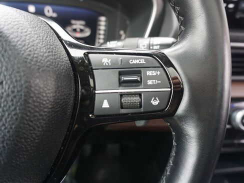 Used 2024 Honda Pilot Elite image 9