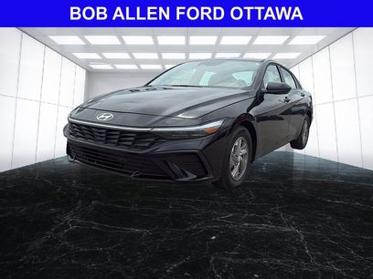 Used 2025 Hyundai Elantra SE