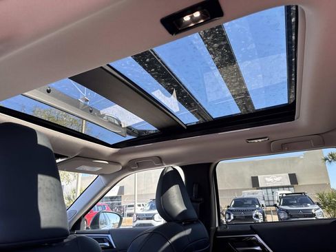 New 2026 Mitsubishi Outlander AWD image 16