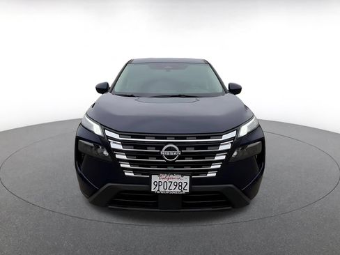Used 2025 Nissan Rogue SV FWD image 4