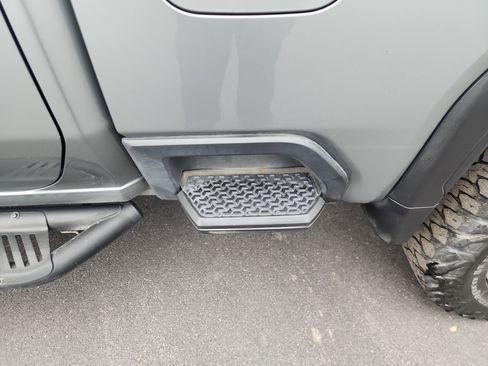 Certified 2024 GMC Sierra 2500 AT4 w/ AT4 Preferred Package image 33