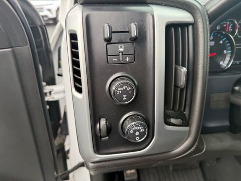 Used 2018 GMC Sierra 1500 SLT image 17