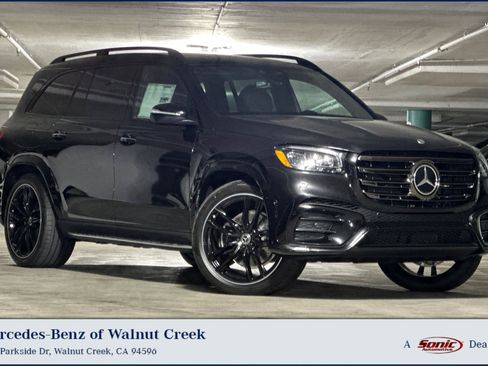 New 2025 Mercedes-Benz GLS 580 4MATIC image 1
