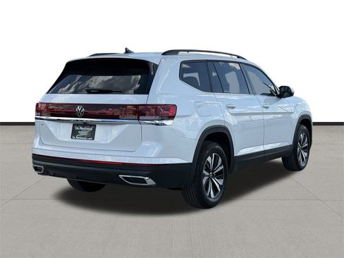 New 2026 Volkswagen Atlas SE image 5