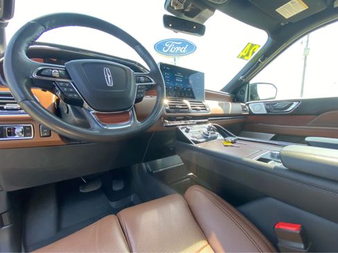 Used 2024 Lincoln Navigator Reserve AWD/4WD image 27