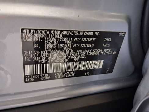 Used 2022 Toyota RAV4 XLE AWD/4WD image 22