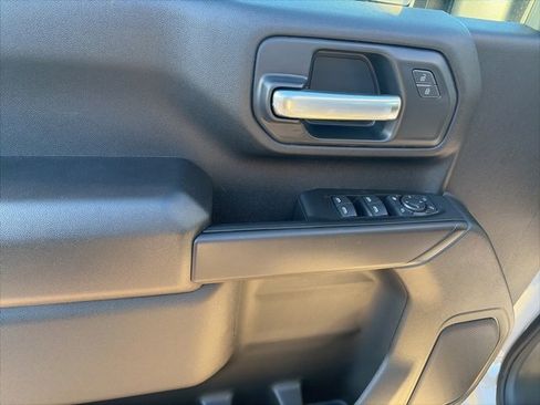 New 2026 GMC Sierra 2500 Pro w/ Convenience Package image 17