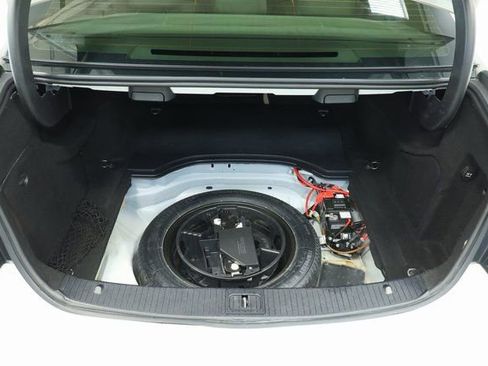 Used 2015 Mercedes-Benz E 350 Sedan image 37