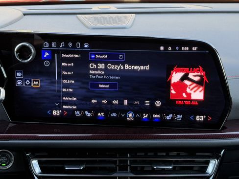 Used 2024 Chevrolet Traverse RS w/ LPO, Floor Liner Package image 9