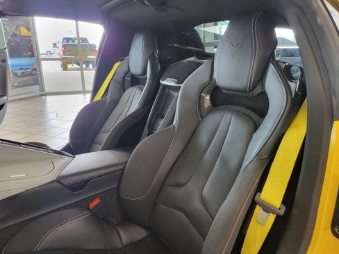 Used 2025 Chevrolet Corvette Z06 w/ Z07 Performance Package RWD image 19