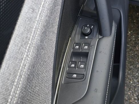 New 2026 Volkswagen Tiguan S image 21