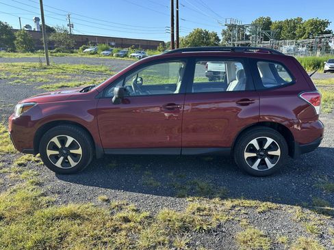 Used 2018 Subaru Forester 2.5i w/ Alloy Wheel Package AWD/4WD image 5