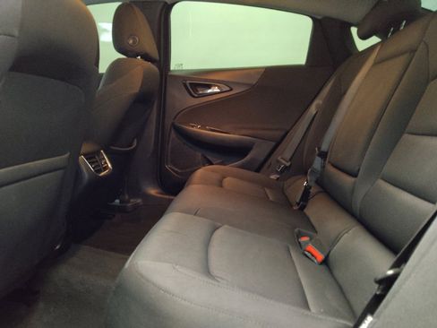 Used 2020 Chevrolet Malibu LT FWD image 18
