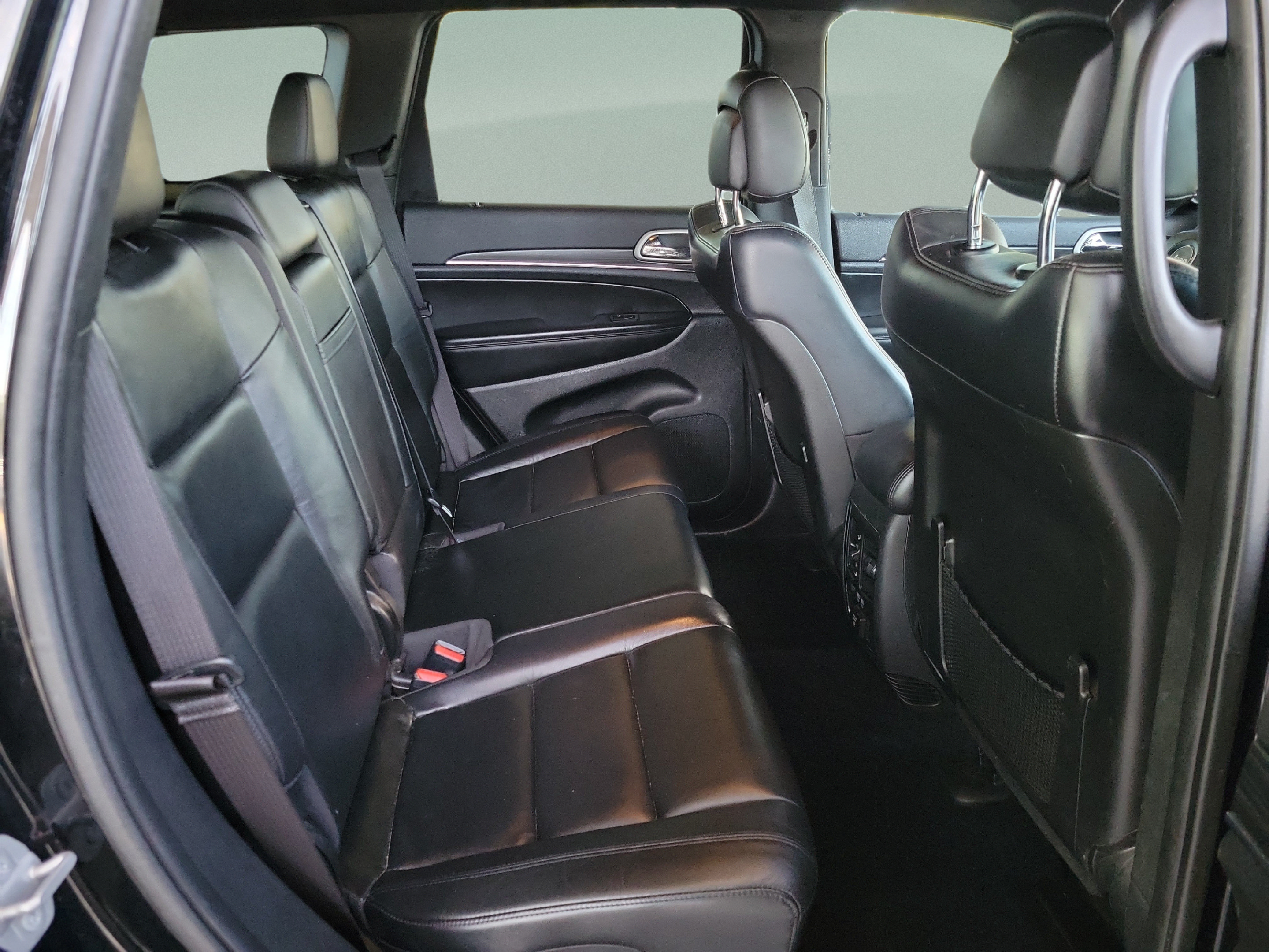 Used 2022 Jeep Grand Cherokee Limited AWD/4WD image 31