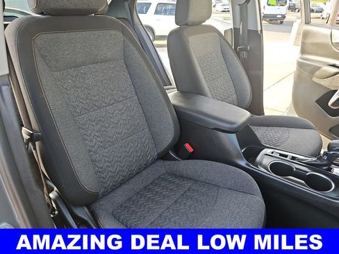 Used 2023 Chevrolet Equinox LT image 10