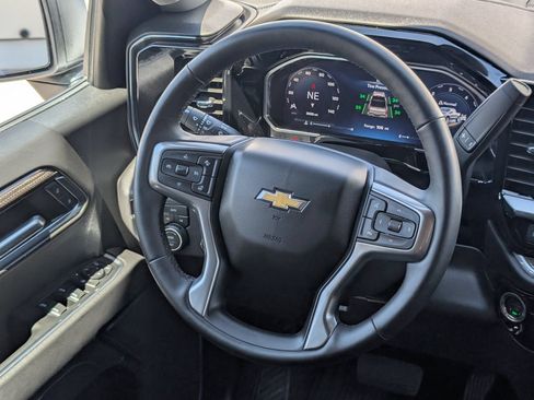 Used 2026 Chevrolet Silverado 1500 LT AWD/4WD image 15