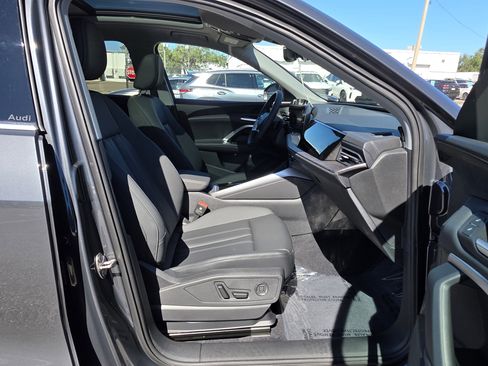 New 2025 Audi Q5 Premium image 30