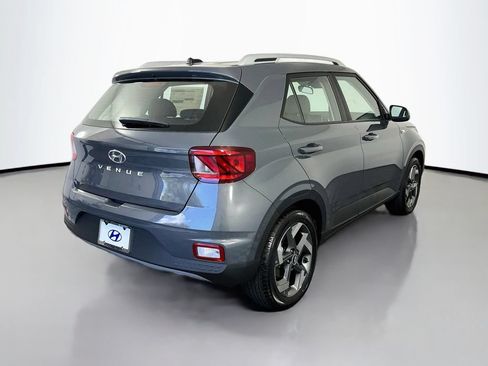 New 2026 Hyundai Venue SEL FWD image 5