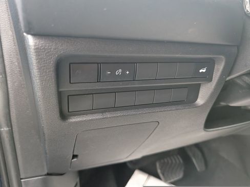 Used 2022 Mitsubishi Outlander SEL image 16