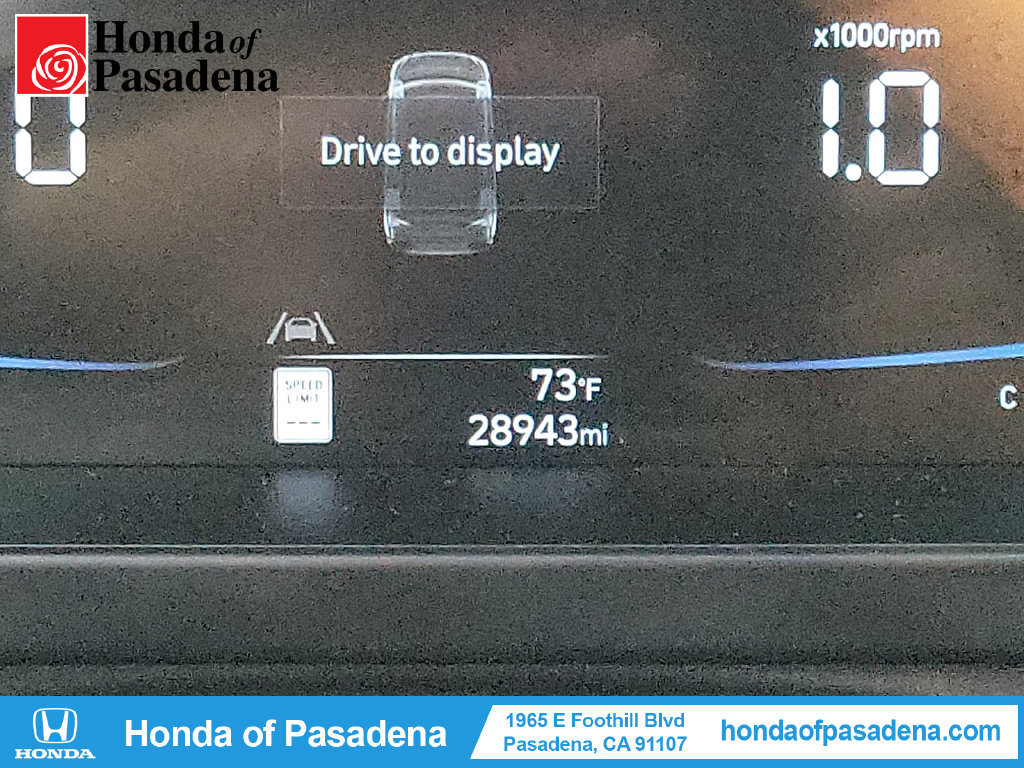 Used 2025 Hyundai Elantra Sport FWD image 14