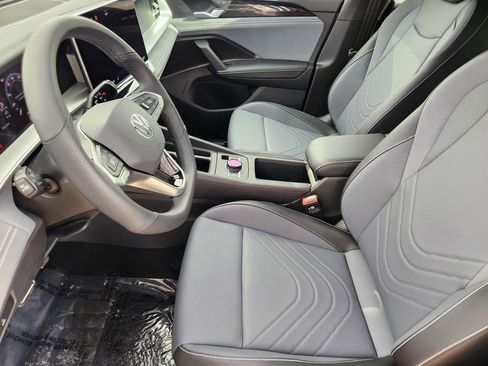 New 2026 Volkswagen Tiguan SE R-Line AWD/4WD image 4