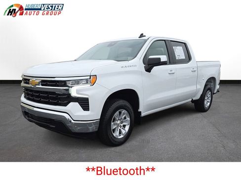 Used 2025 Chevrolet Silverado 1500 LT image 2