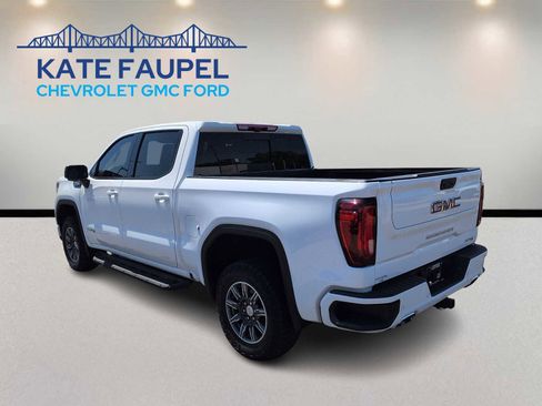 Used 2025 GMC Sierra 1500 AT4 w/ AT4 Premium Package AWD/4WD image 5