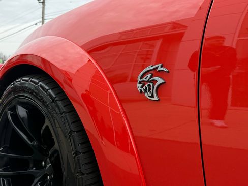 Used 2020 Dodge Charger SRT Hellcat image 17