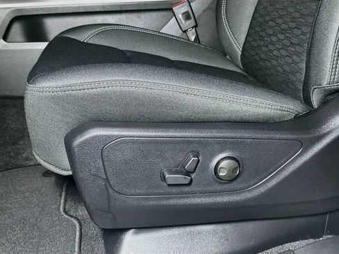 New 2026 RAM 1500 Big Horn AWD/4WD image 14