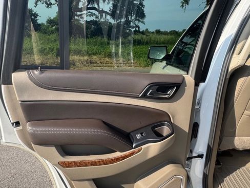 Used 2019 Chevrolet Tahoe Premier image 12
