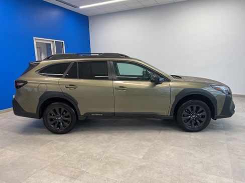 Used 2023 Subaru Outback Onyx Edition image 4