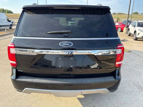 Used 2021 Ford Expedition XLT RWD image 8