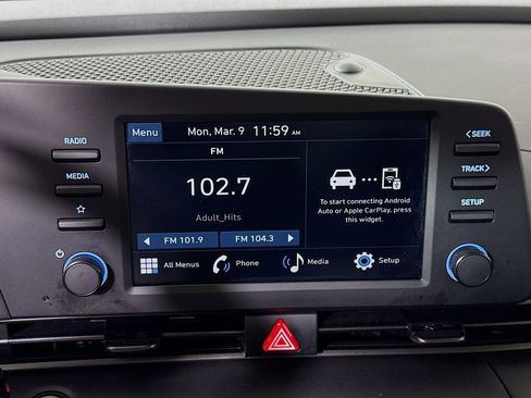 Certified 2025 Hyundai Elantra Sport w/ Cargo Package image 7