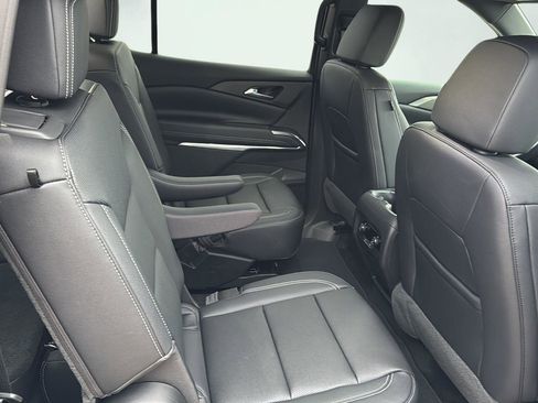 New 2026 Chevrolet Traverse LT w/ Midnight/Sport Edition AWD/4WD image 23