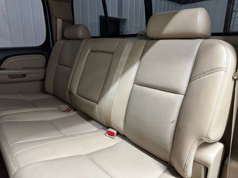 Used 2013 GMC Sierra 3500 Denali image 19