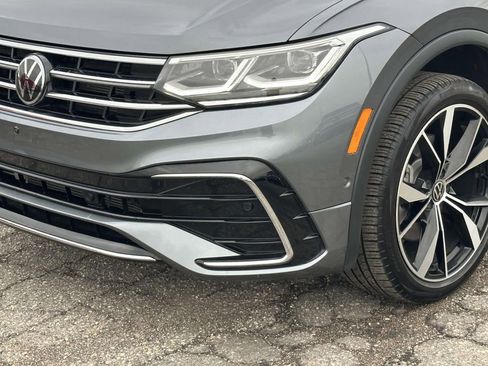 Certified 2024 Volkswagen Tiguan SEL R-Line image 8