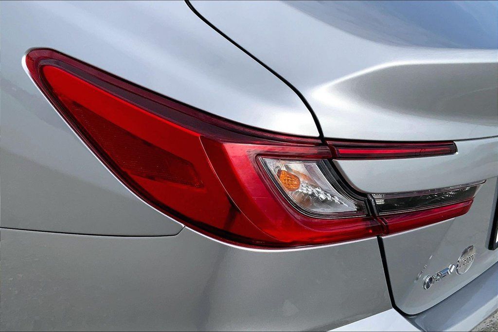 Used 2025 Toyota Camry LE FWD image 28