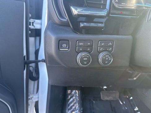 Certified 2025 Chevrolet Silverado 2500 LTZ w/ LTZ Premium Package image 18