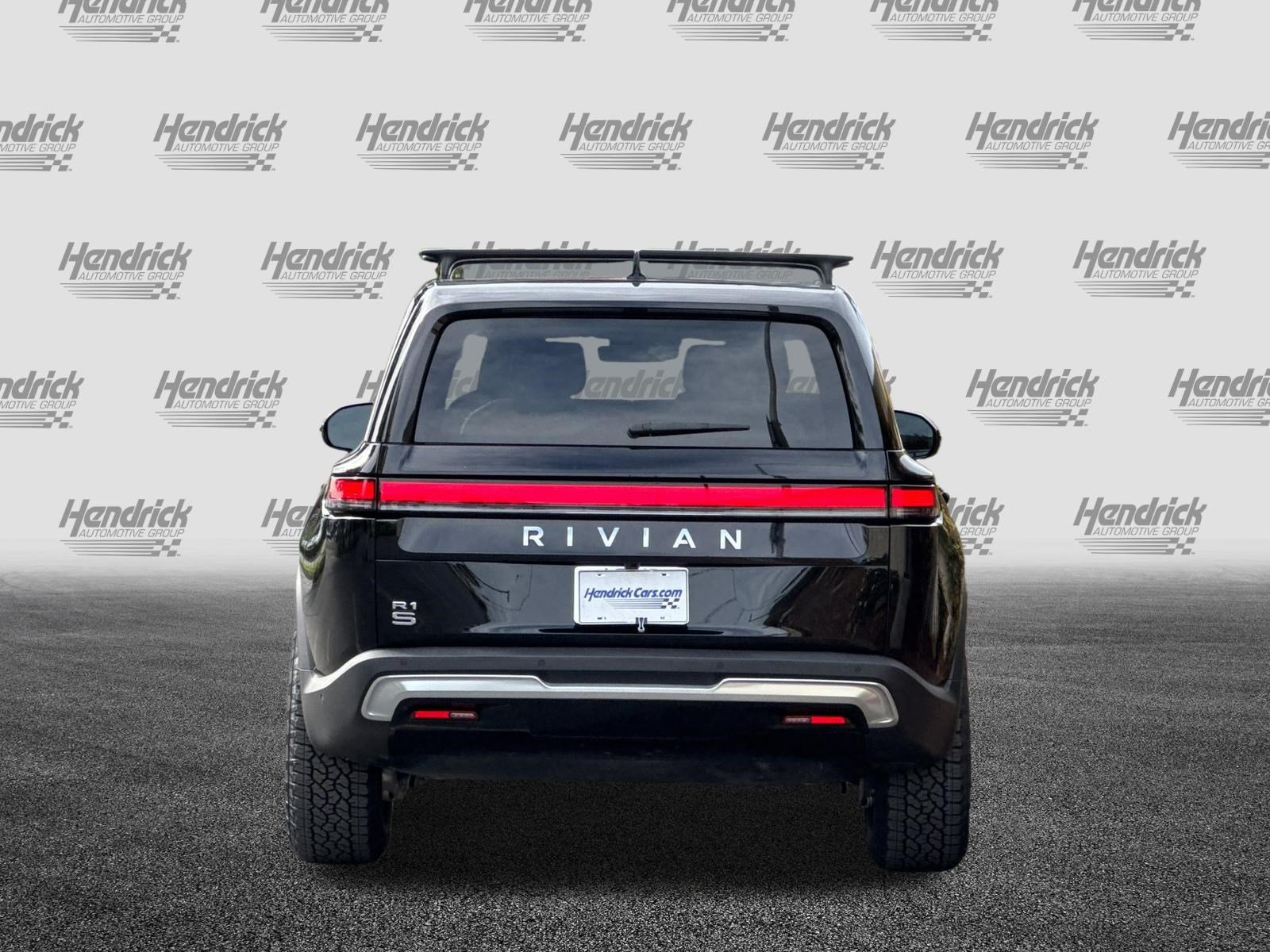 Used 2025 Rivian R1S Adventure Dual AWD/4WD image 6