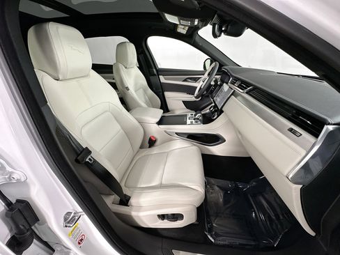 Certified 2026 Jaguar F-PACE R-Dynamic S image 26