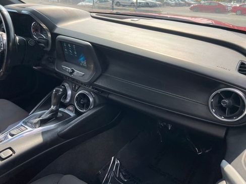Used 2018 Chevrolet Camaro LT image 16