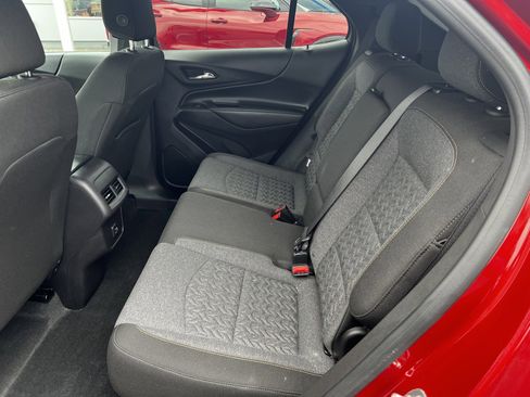 Used 2024 Chevrolet Equinox LT image 8