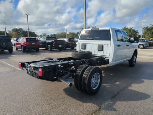 New 2026 RAM 3500 Tradesman w/ Chrome Appearance Group A AWD/4WD image 5
