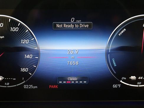 Certified 2025 Mercedes-Benz GLE 450e 4MATIC image 17