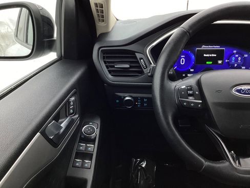 Used 2020 Ford Escape SE Sport AWD/4WD image 32