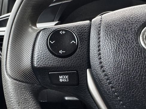 Used 2014 Toyota Corolla L image 23