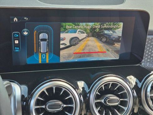 Used 2026 Mercedes-Benz GLB 250 image 14